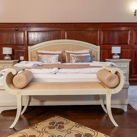 Отель Belga Boutique Panzio Дебрецен