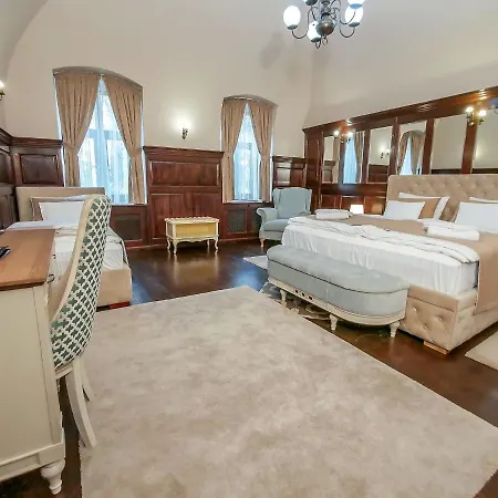 Отель Belga Boutique Panzio 3*