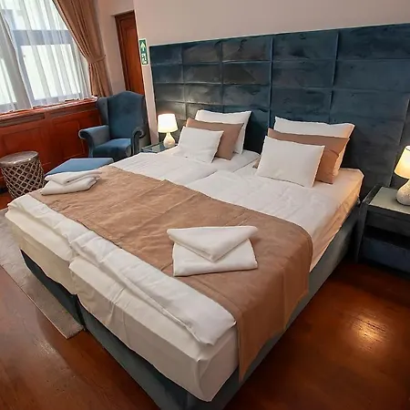 Hotel Belga Boutique Panzio 3*