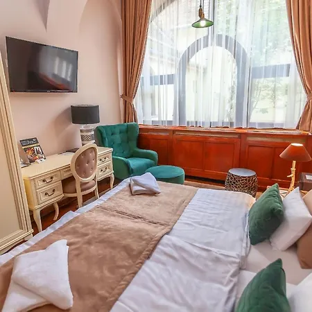 Hotel Belga Boutique Panzio 3*