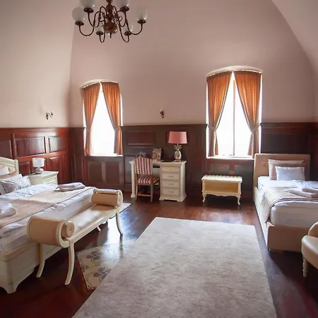 Belga Boutique Panzio Hotel 3*