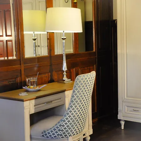 Belga Boutique Panzio 3*