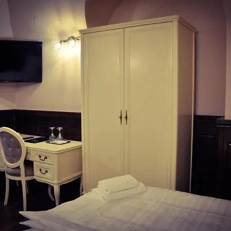 Belga Boutique Panzio Hotel 3*